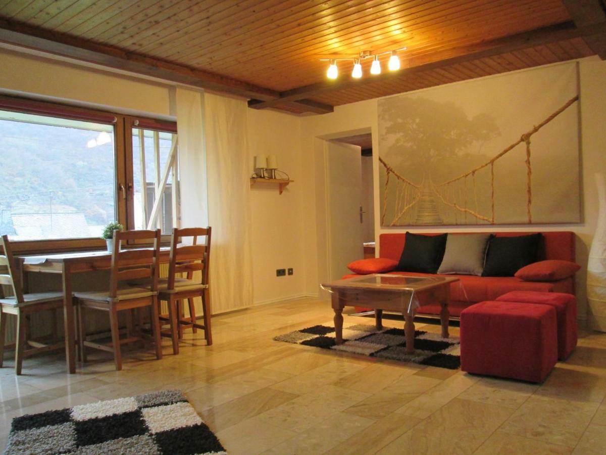 Ferienwohnung Edi Fischer Oberfell Esterno foto
