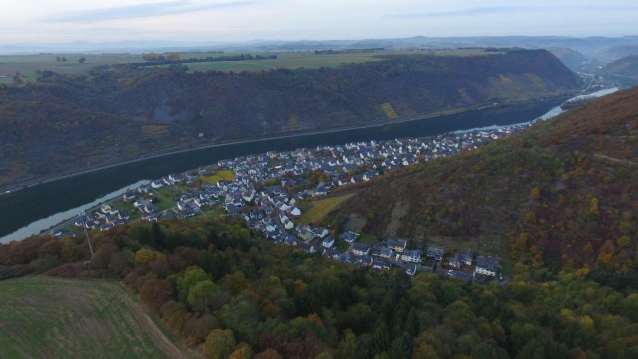 Ferienwohnung Edi Fischer Oberfell Esterno foto
