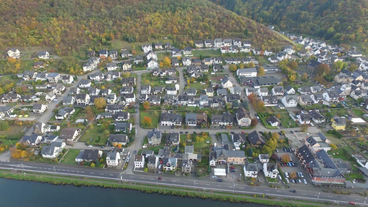 Ferienwohnung Edi Fischer Oberfell Esterno foto